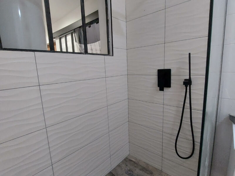 Partage appartement F3/F4 terrasse jardin vue mer